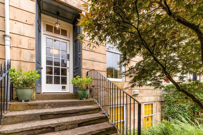 Regent Park Square, Strathbungo, Glasgow photo 4