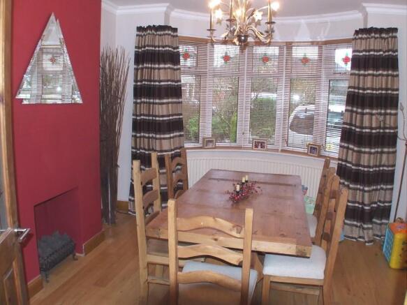 COME DINE WITH ME