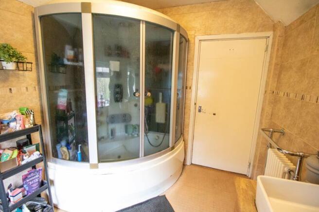 Family bathroom