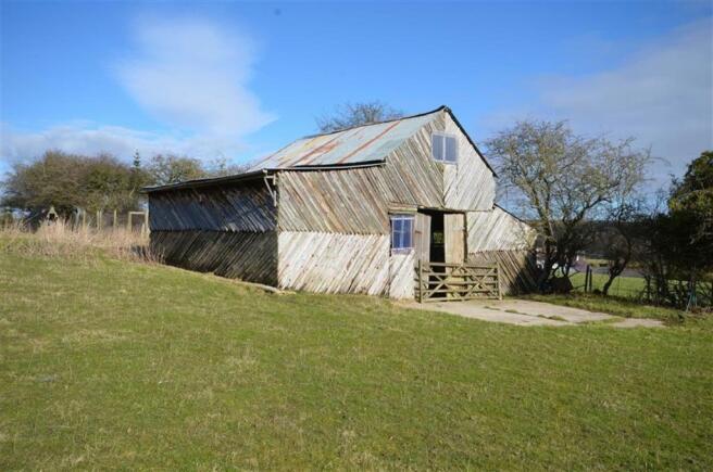 BARN / STABLE