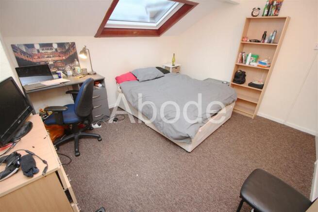 3 bed House to rent Image 7