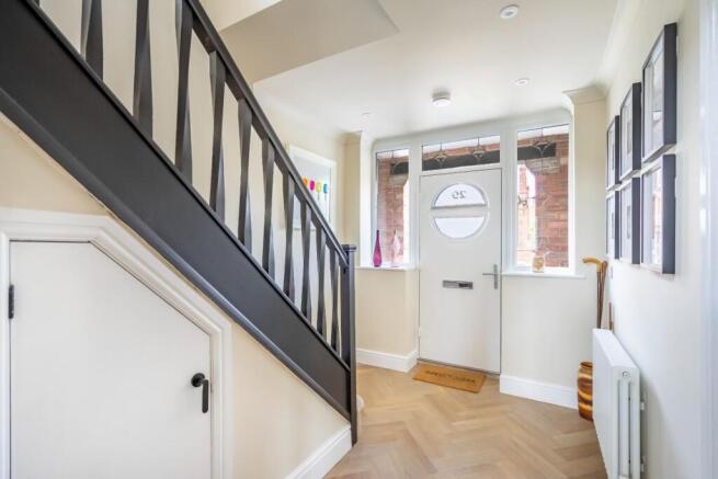 3 bed Semi-Detached for sale Image 3
