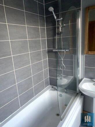 1 bed Terraced to rent Image 6