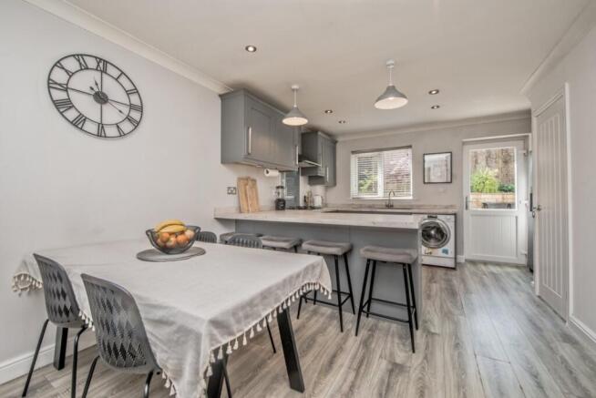 3 bed Detached for sale Image 4