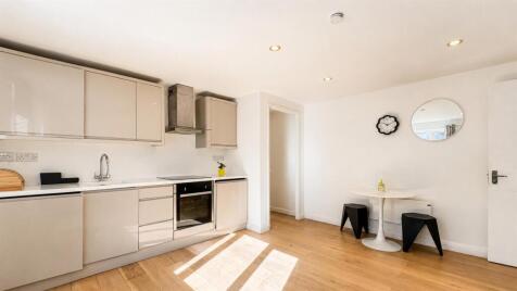 Jade Close, London, E16