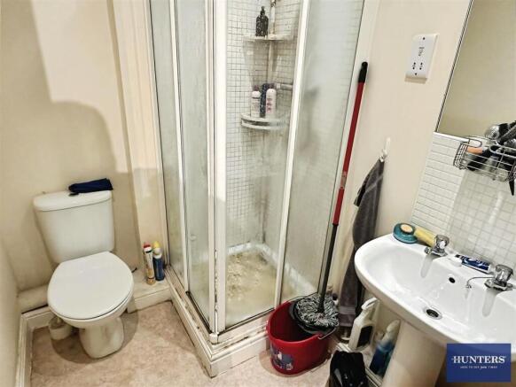 2 bed Apartment for sale Image 6