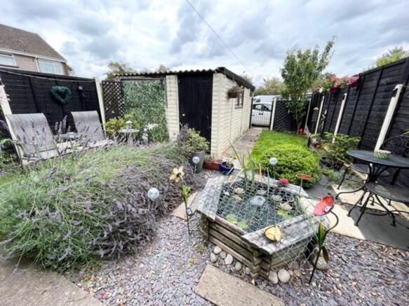 GARDEN 