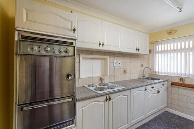 3 bed Detached Bungalow for sale Image 7
