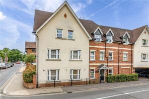 6, Churchill House, Crouch Oak Lane, Addlestone KT15 2NT
