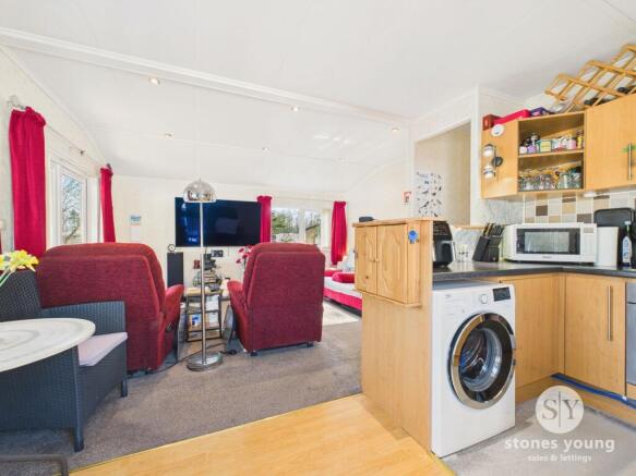 2 bed Park Home for sale Image 7