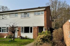 32, Busdens Way, Milford, Godalming GU8 5JP