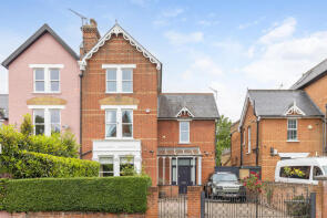 11, Perryn Road, London W3 7LR