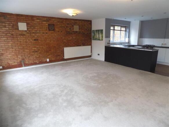 Reception room 2.JPG