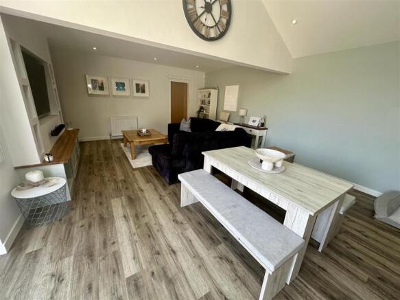 3 bed Detached Bungalow for sale Image 9