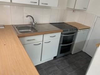 kitchen 2.jpg