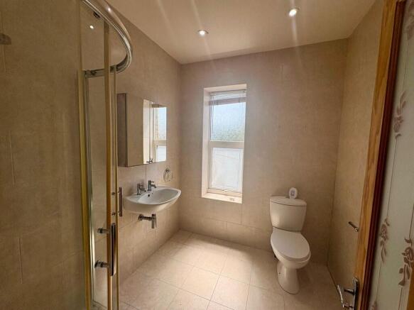 1 bed Terraced to rent Image 8