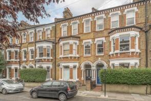 Ground Floor Flat, 50, Tremadoc Road, London SW4 7LL
