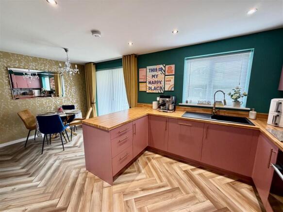 Kitchen Diner