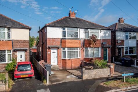 Earnshaw Drive, Leyland