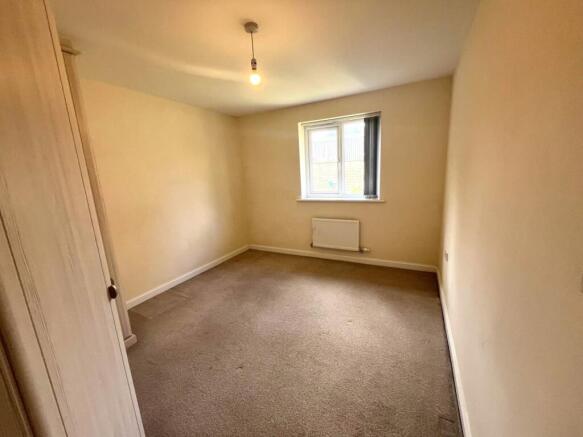 3 bed Town House to rent Image 12