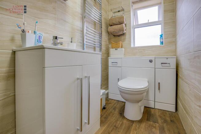 3 bed House for sale Image 12