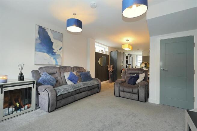 4 bed End of Terrace for sale Image 6