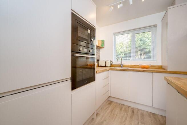 2 bed Terraced for sale Image 5