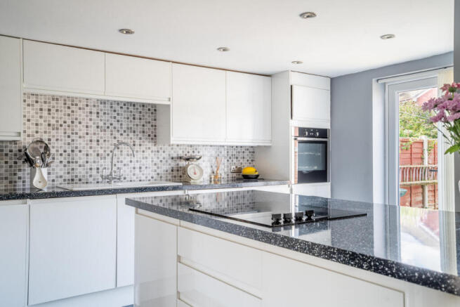 3 bed Detached for sale Image 10