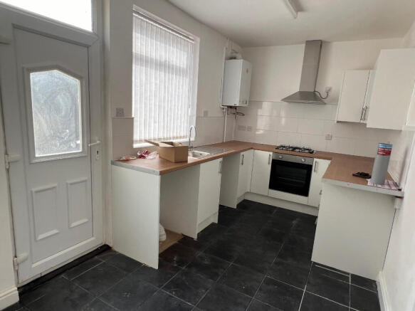 2 bed Detached to rent Image 4