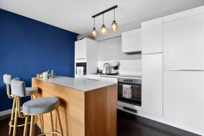 Flat 17, 67 Hedley Court, Putney Hill, London SW15 3NS
