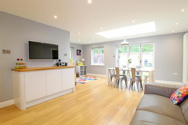 Open Plan Family Dining Kitchen