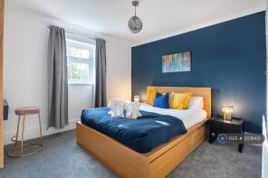6, Clewer Fields, Windsor SL4 5BW