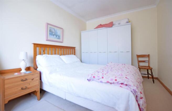 Bedroom 2.JPG