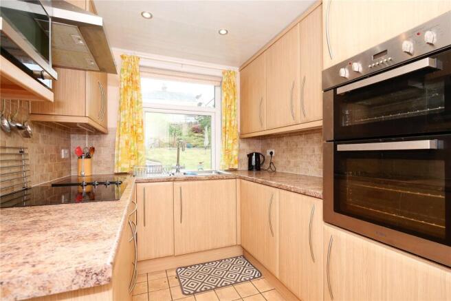 3 bed Semi-Detached for sale Image 6