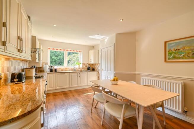 1 Ruthall Close, Ditton Priors, Bridgnorth photo 4