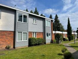 32, Mathon Court, Cross Lanes, Guildford GU1 1TD