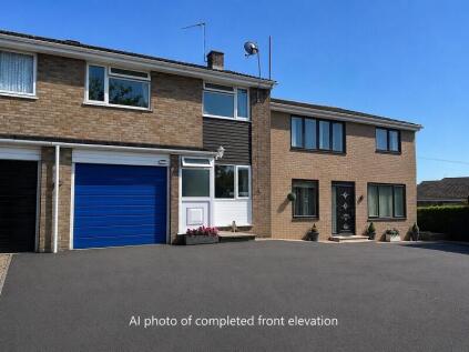 Oak Road, New Milton, Hampshire. BH25 5BD