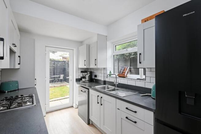3 bed Semi-Detached for sale Image 9