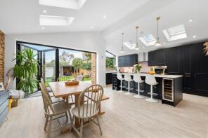 23, Mayo Road, Walton-on-thames KT12 2QA