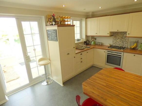 Kitchen b