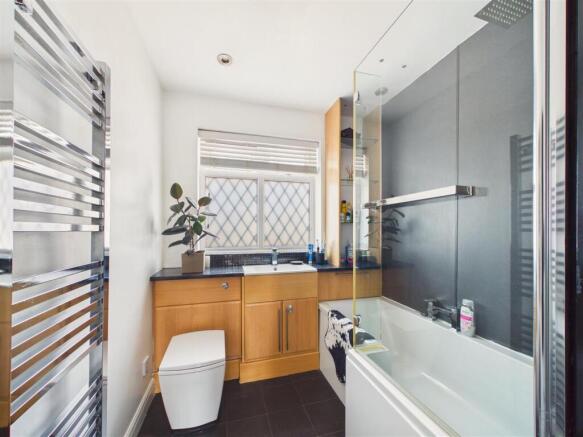 3 bed Semi-Detached for sale Image 10