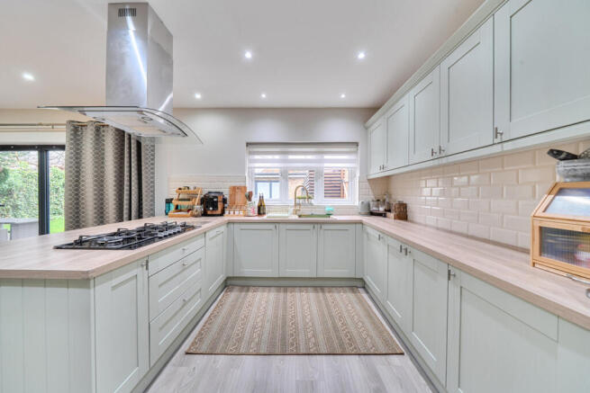 1433857-13-69c68d...