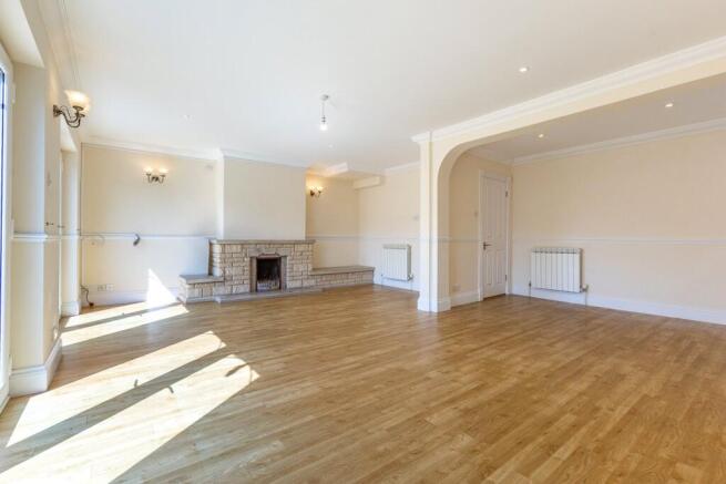 Sitting/Dining Room