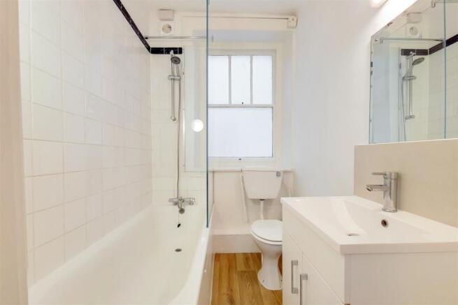 8_Bathroom-0.jpg