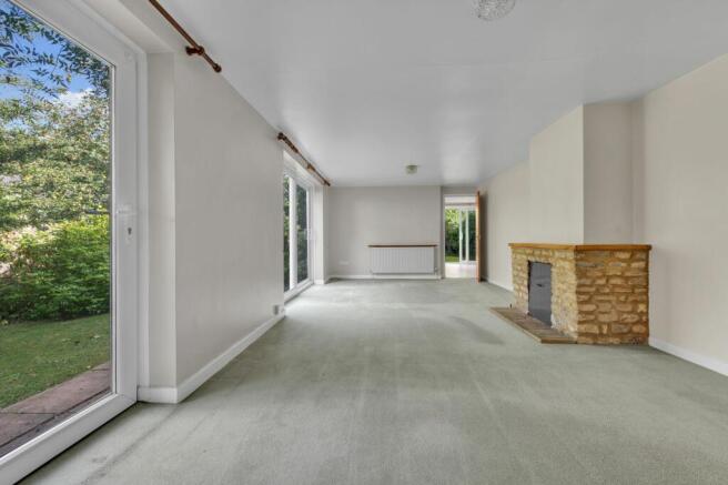 Sitting/Dining Room