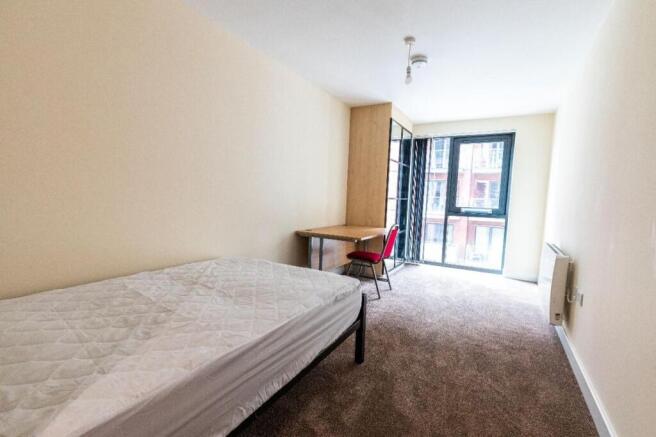 3 bed House to rent Image 5