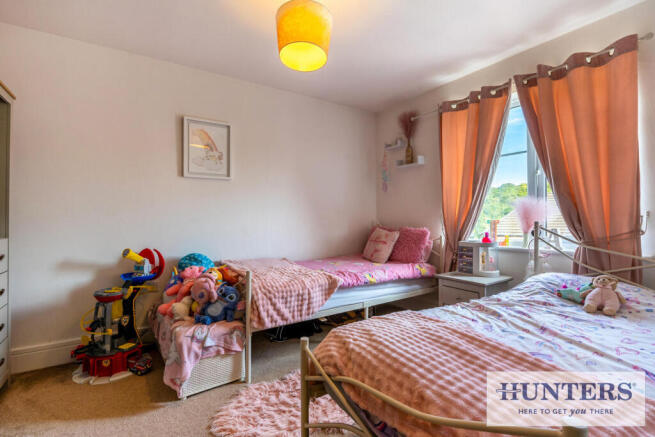 4 bed Semi-Detached for sale Image 12