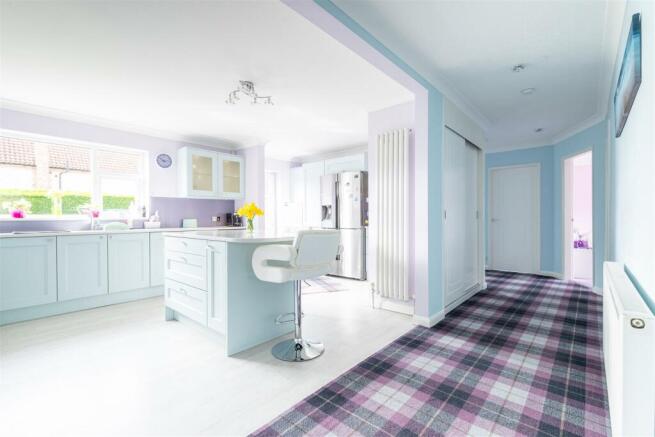 Additional kitchen photos