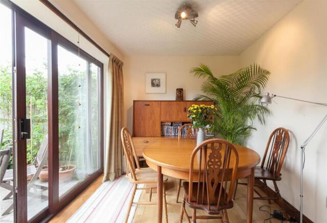 Dining Room 2.jpg