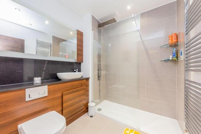 En-suite Bathroom